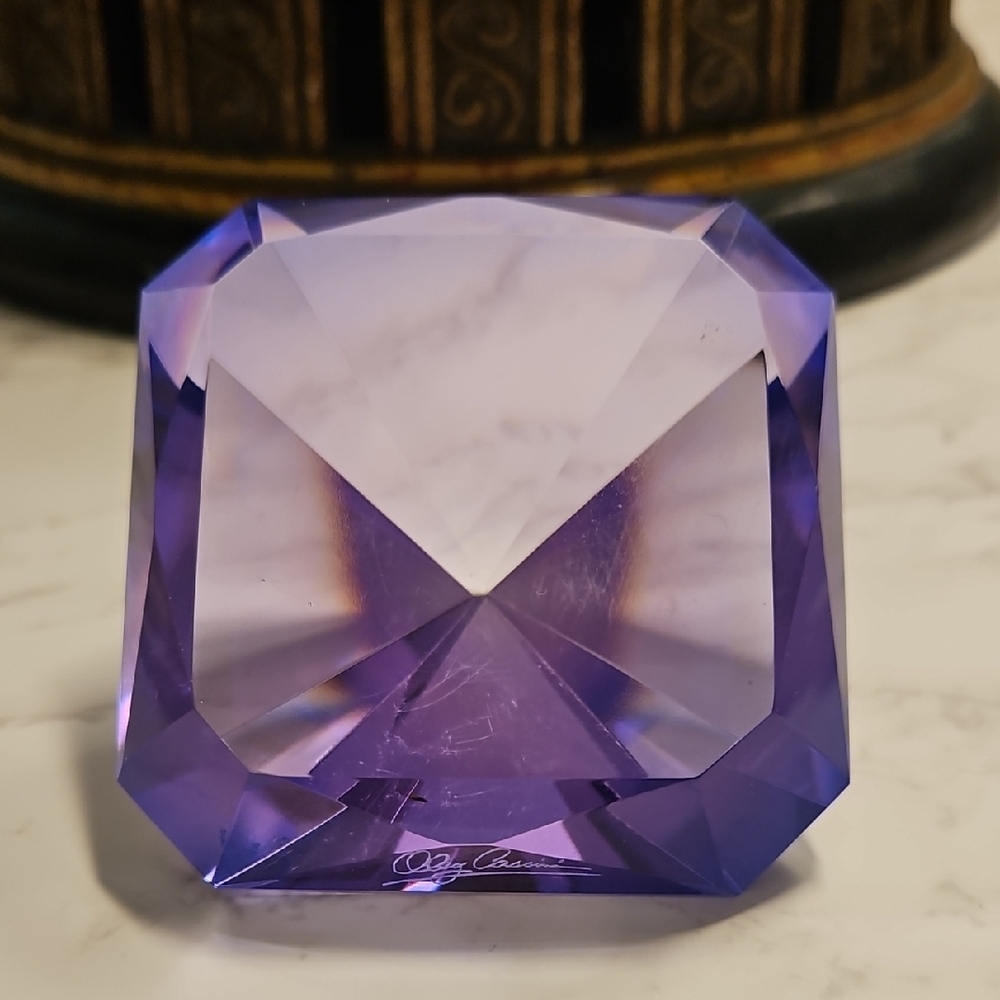 Oleg Cassini Signed Diamond Crystal Paperweight Lilac